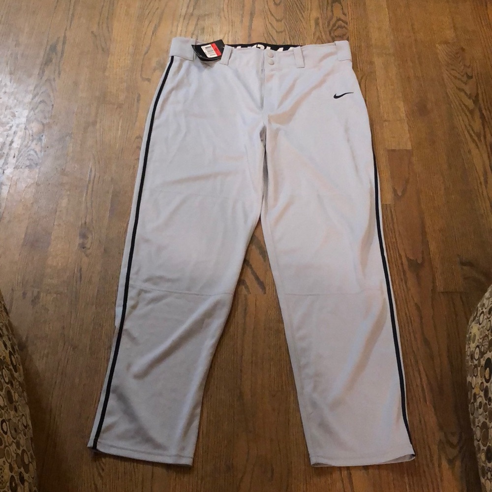 Men’s Nike Swingman baseball pants. Gray size large.